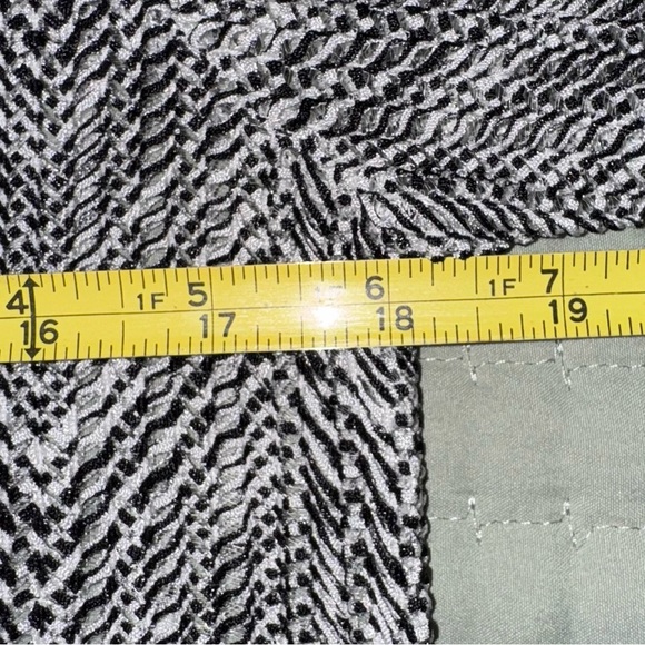 Jordan Taylor A Line cover up Dress Chevron Print 3/4 sleeve V Neck size Small - Picture 3 of 10